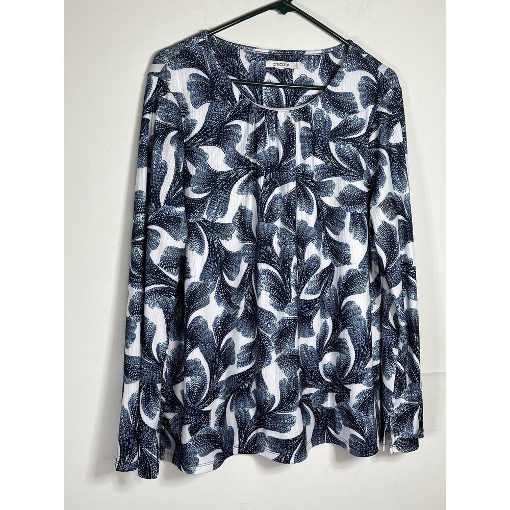 Chicos Blouse Womens XL 3 Blue White Leaf Print Textured Pleated Long Sleeve Top